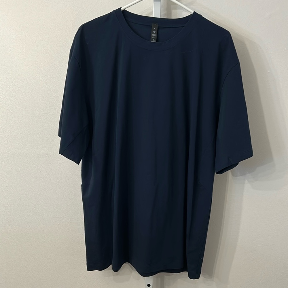 Lululemon short sleeve tee